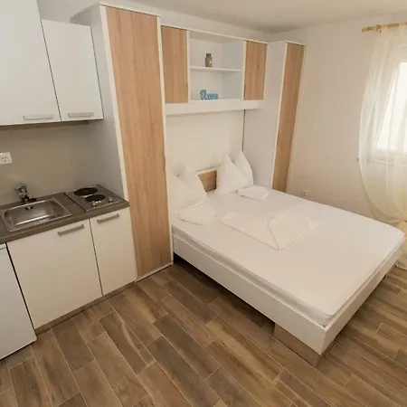 Apartments Matanovi Dvori Makarska Exterior foto