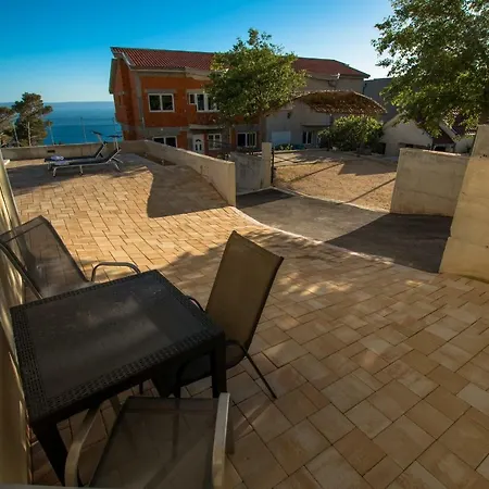 Apartments Matanovi Dvori Makarska Exterior foto