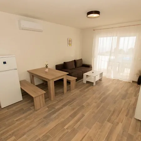 Apartments Matanovi Dvori Makarska Exterior foto