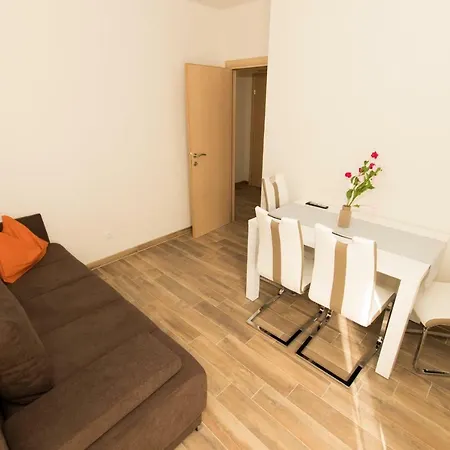 Apartments Matanovi Dvori Makarska Exterior foto