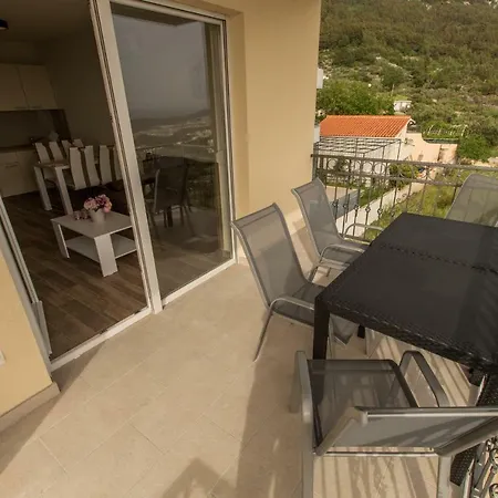 Apartments Matanovi Dvori Makarska Exterior foto