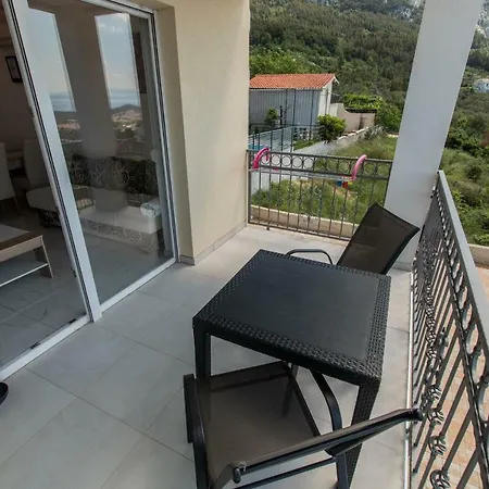 Apartments Matanovi Dvori Makarska Exterior foto