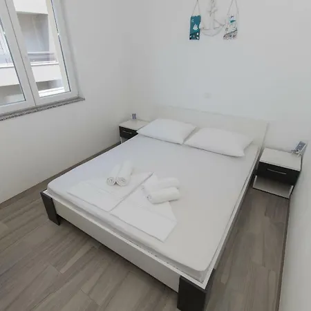 Apartments Matanovi Dvori Makarska Exterior foto